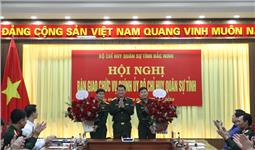 Bàn giao chức vụ Chính ủy Bộ CHQS tỉnh Bắc Ninh